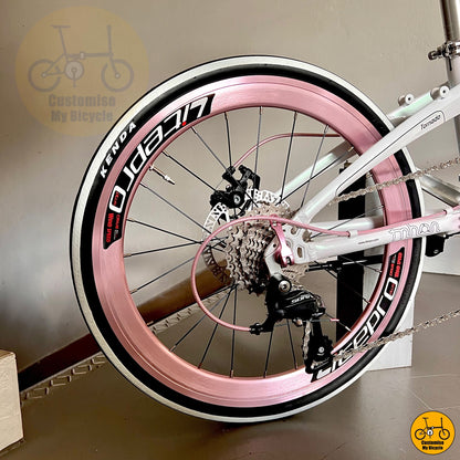 Dreamy White Foldable Bicycle – Smooth, Sleek & Comfortable
