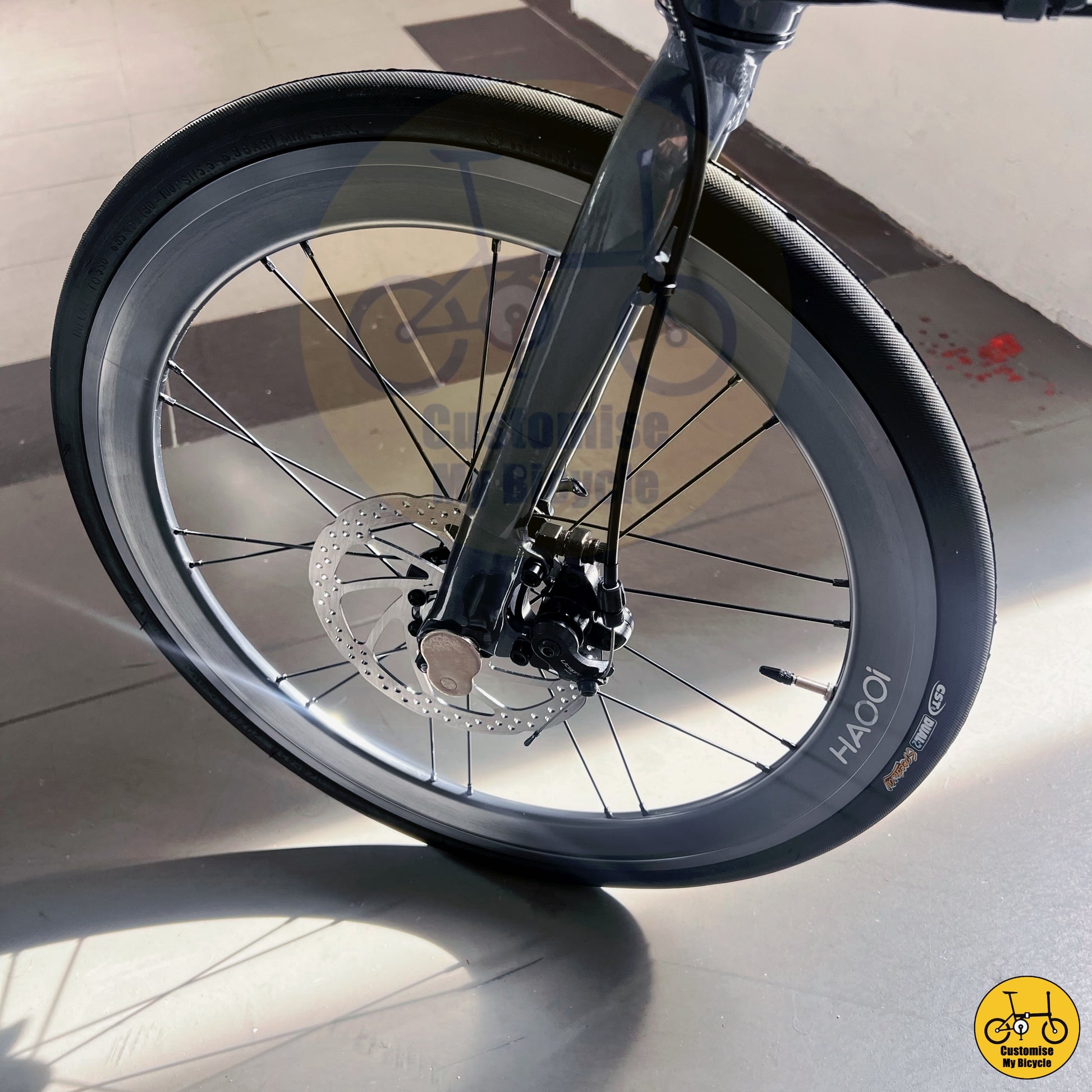 Haooi Smooth Wheelset on Compact & Reliable Foldie – Ideal for Daily Commutes & Long-Distance Rides
