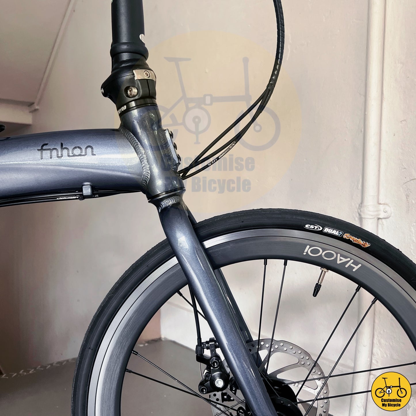 Stylish & Practical Folding Bike – Galaxy Grey Frame with Sleek Grey Wheels
