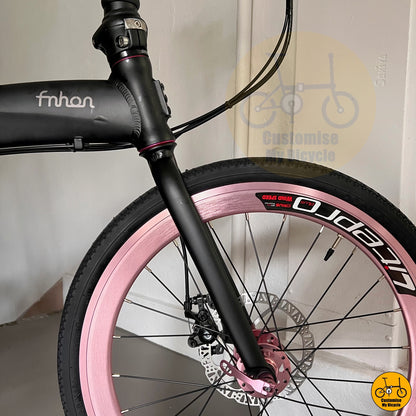 Lovely Soft Pink Folding Bicycle – Lightweight & Easy to Carry
