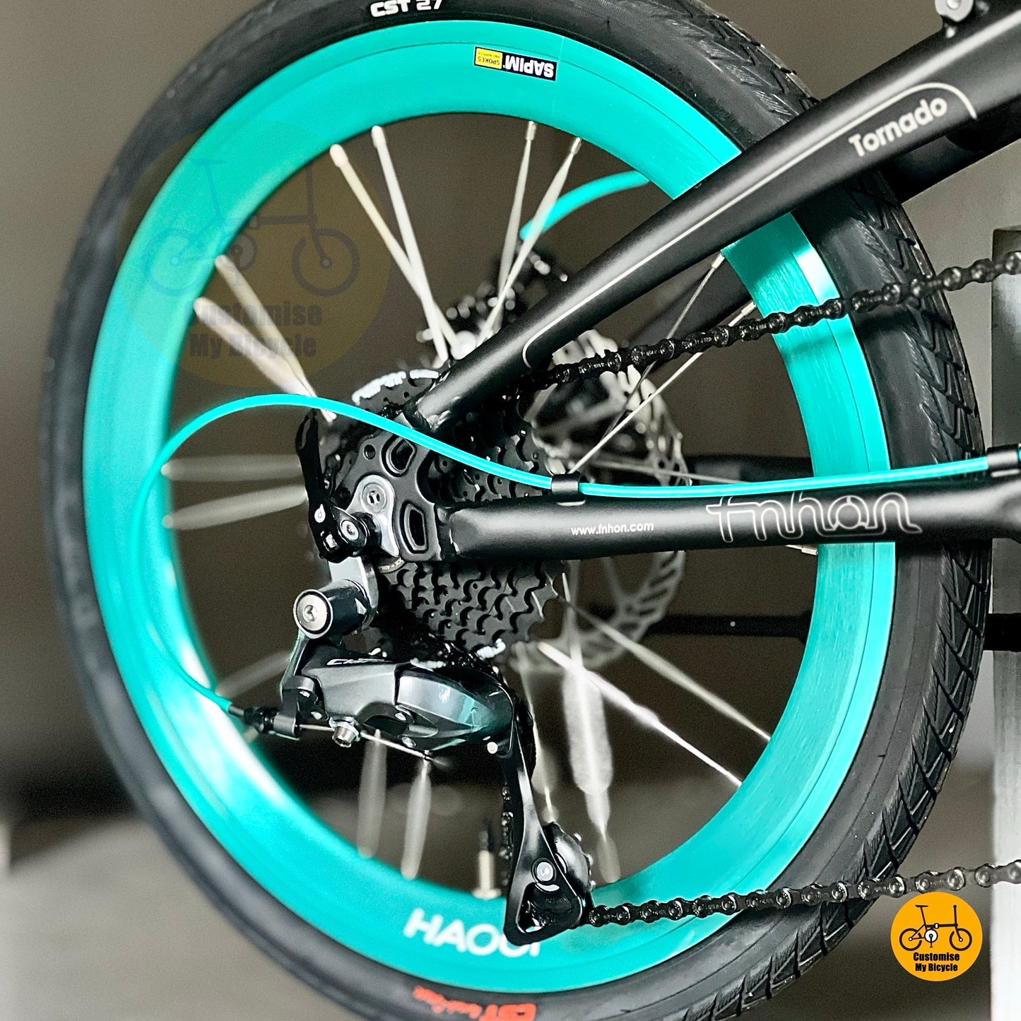 CST tyre folding bike with aero rims  
