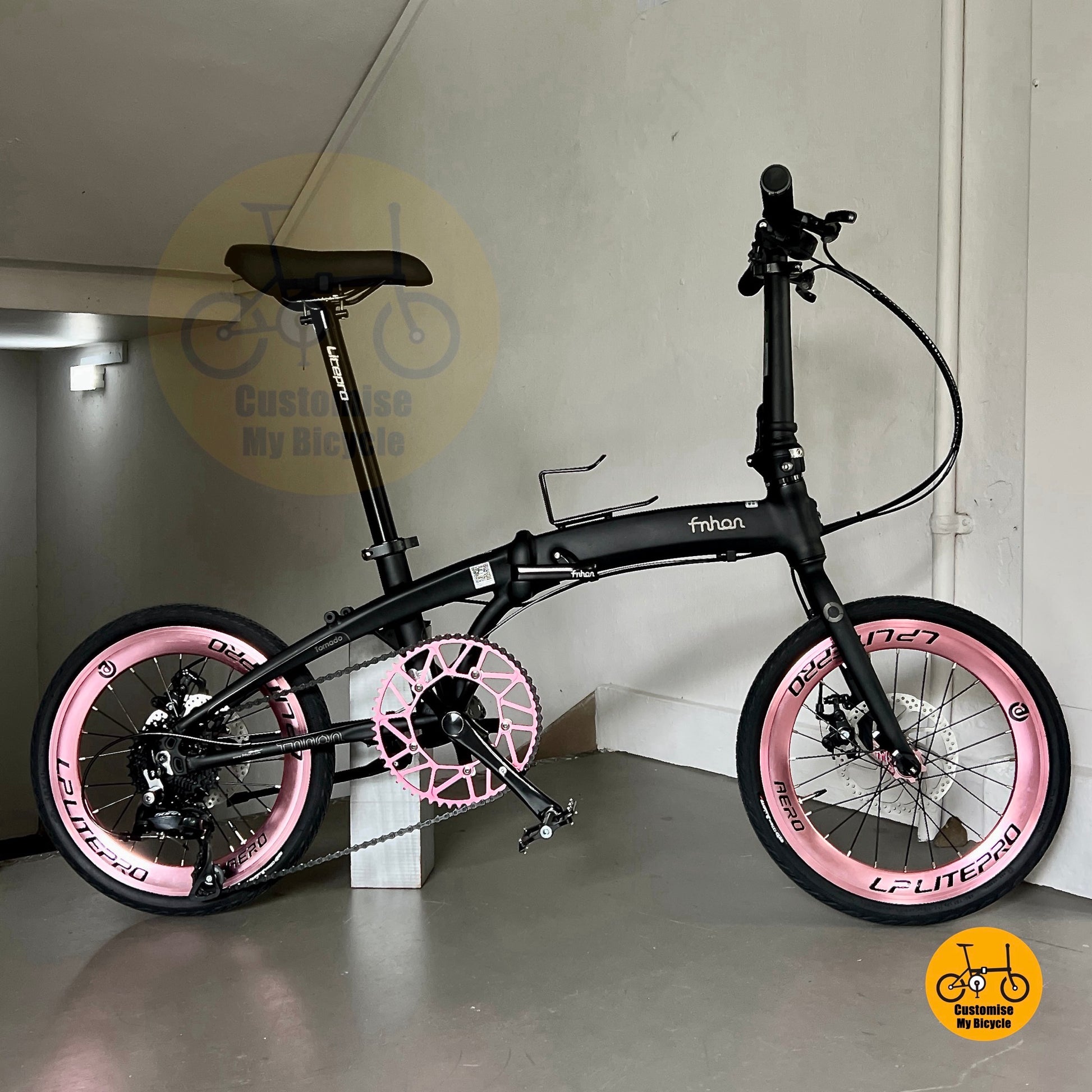 Matte Black Fnhon mini-Tornado 18 inch foldable bicycle Shimano 9 speed with 349 wheelset
