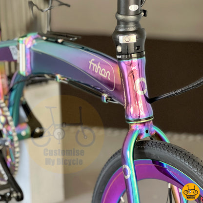 High-quality aluminium foldie with colourful frame for visibility
