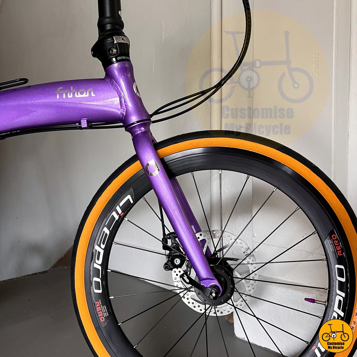 Premium Foldable Bicycle – Smooth Ride with Tan Wall Tyres
