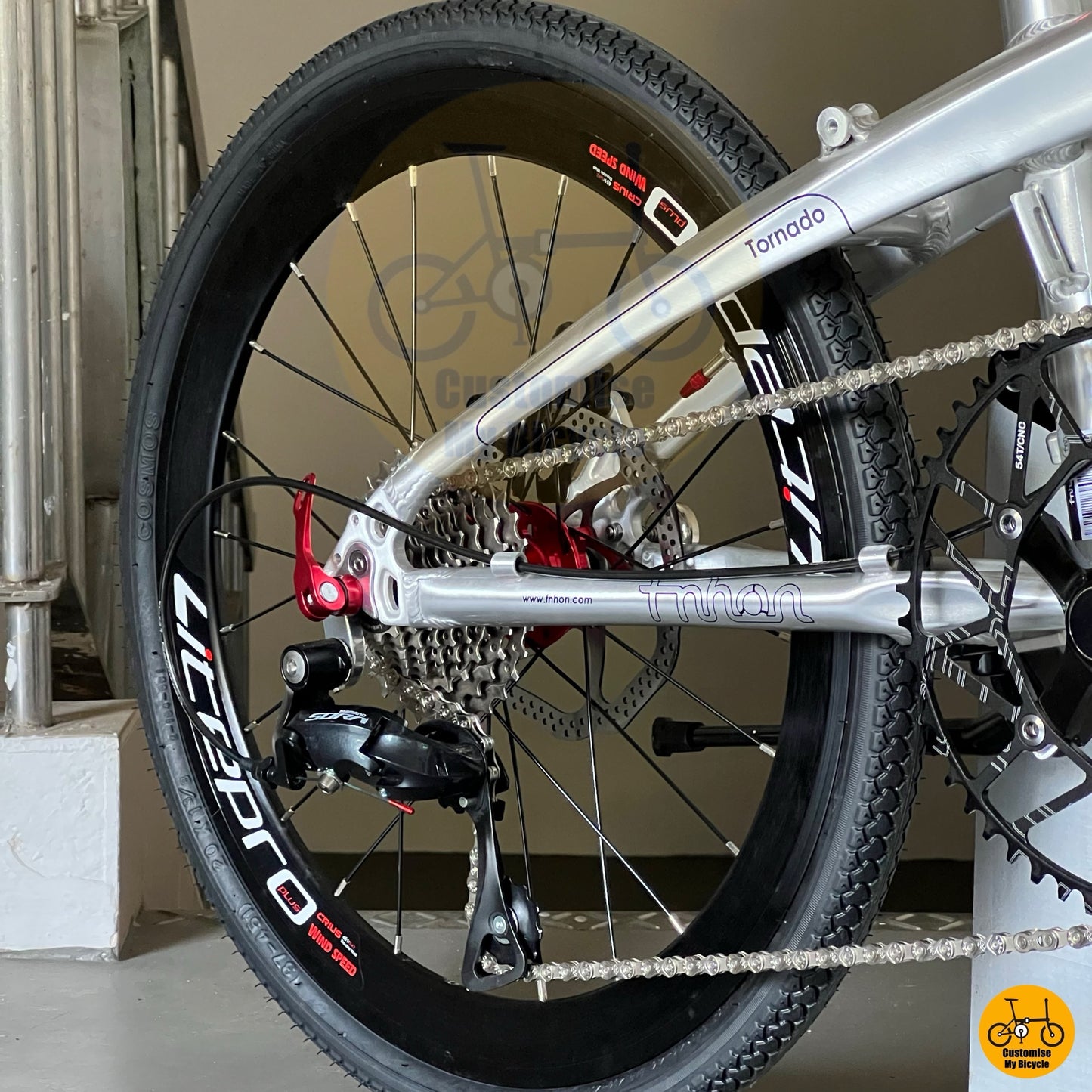 Shimano Sora 9-speed derailleur setup
