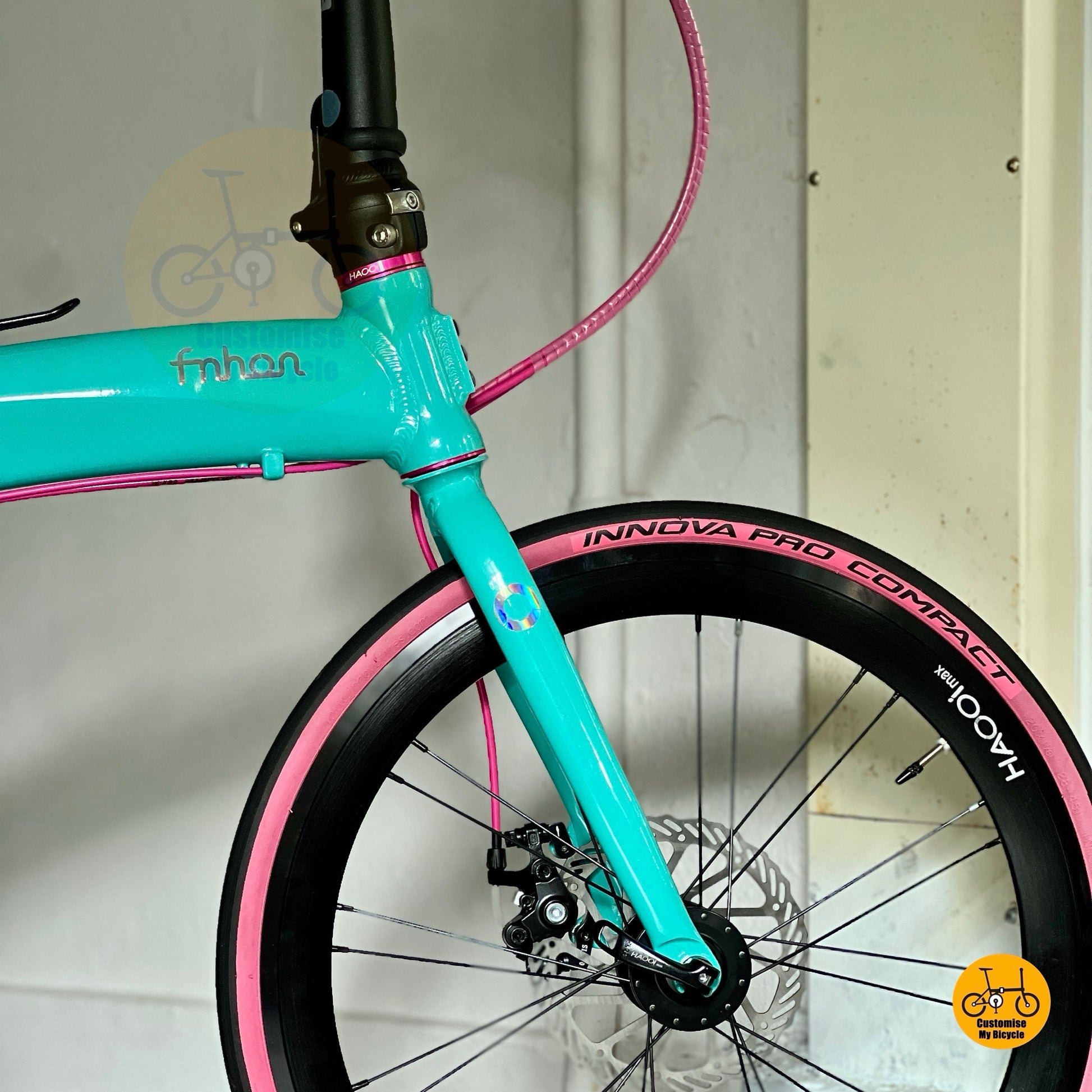 Basikal Lipat Fnhon Tornado 22 Inci Turkish Blue Dengan Gear Shimano 9 Dan Rangka Aluminium
