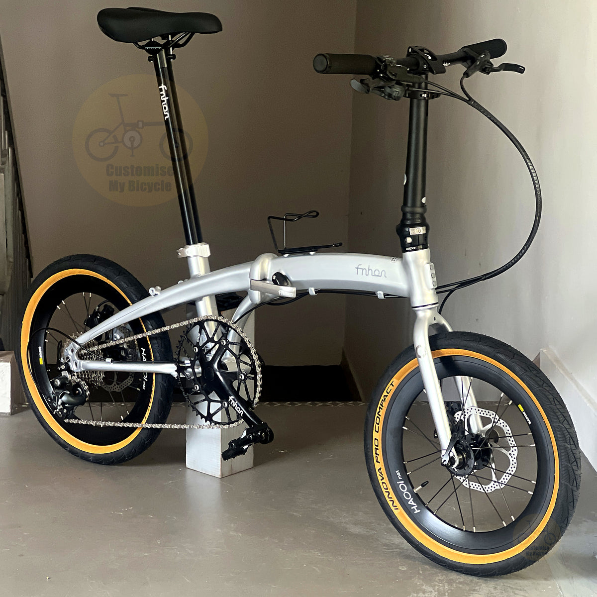 Fnhon Twister 18" Space Silver foldable bicycle with Shimano 9 gears