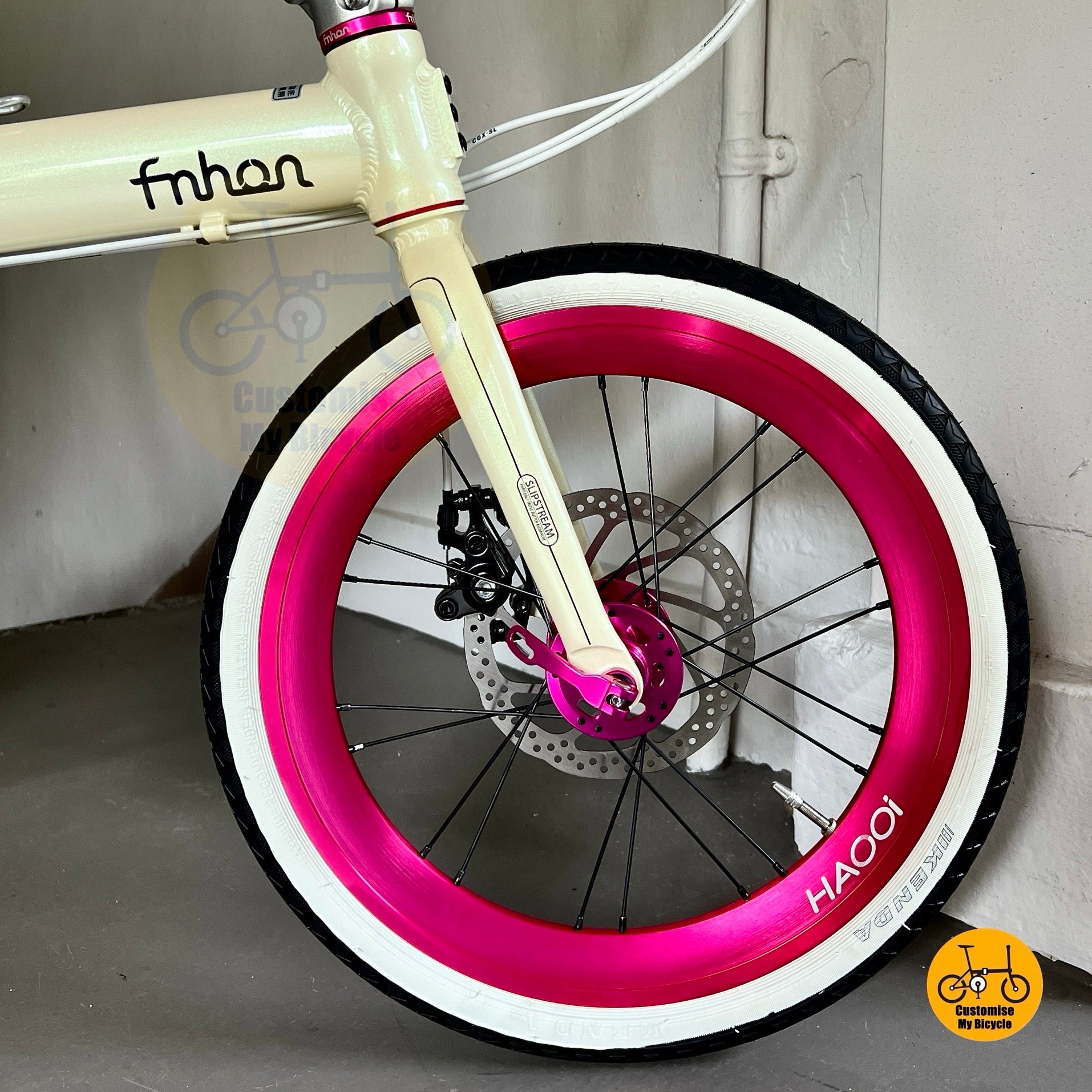 Fnhon 18-inch foldie with white wall tyres for girls  
