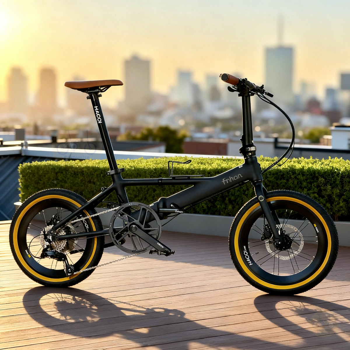 Fnhon Monsoon Mini 18" Matte Black lightweight folding bike with Shimano 9 gears